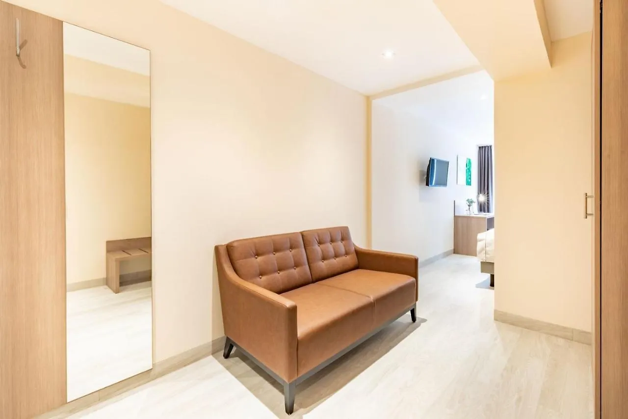 ****  Hotel Madison Dusseldorf Germany